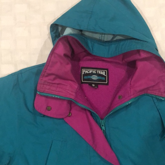 Retro Pacific Trail Jacket - Picture 2 of 4